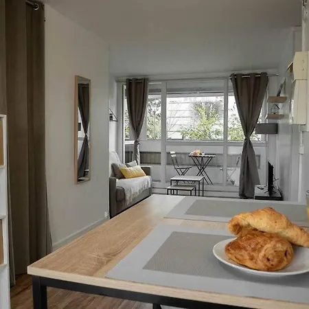 شقة Grand Studio Avec Terrasse - Paris Saclay ليه أوليز